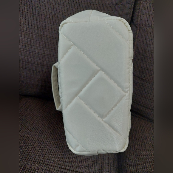 NWT Lug Dory Mini in Cream - Picture 5 of 6